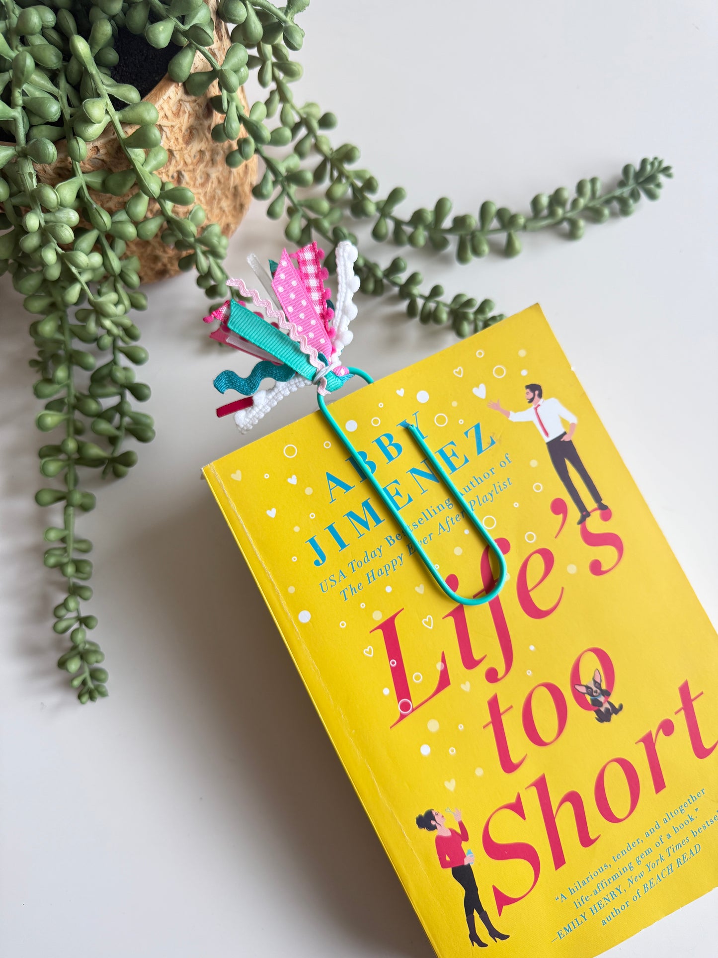 Jumbo Paperclip Bookmark